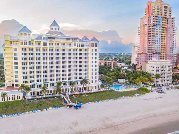 Aerial exterior view of Pelican Beach.