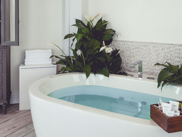 Soaking Tub